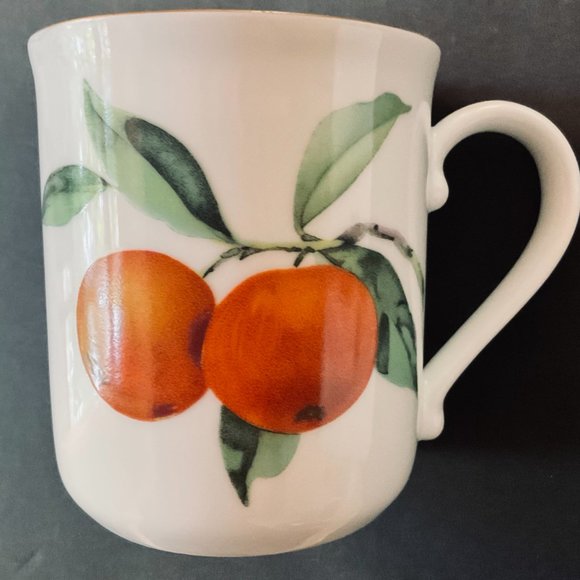 ROYAL WORCESTER "Evesham" Set of 2 Coffee Mugs EUC - Picture 8 of 9